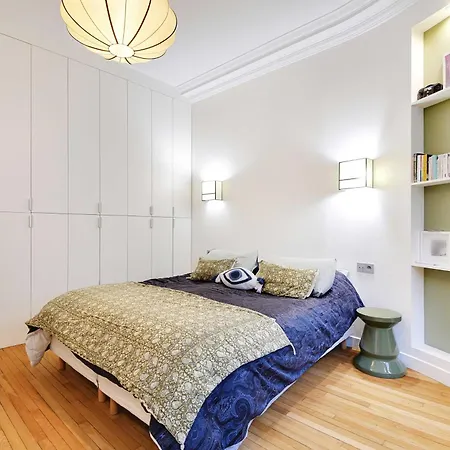 Apartment Modern And Attractive Trocadero